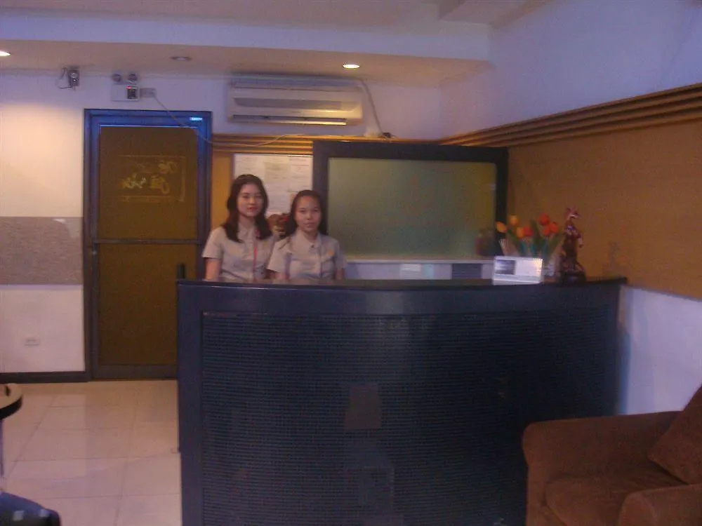 Bel-Air Soho Suites Makati City 2*,
