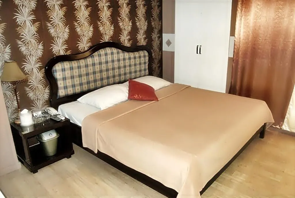 Bel-Air Soho Suites Makati City Aparthotel