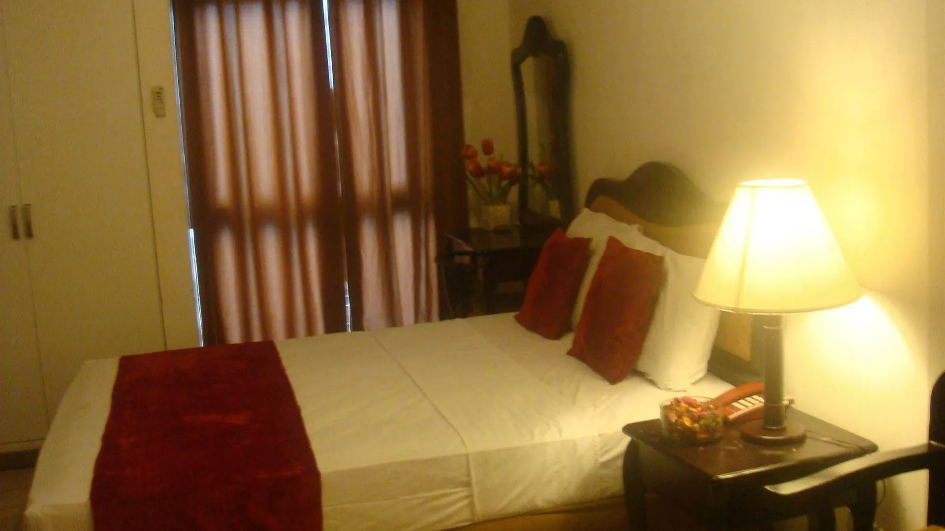 Aparthotel Bel-Air Soho Suites Makati City