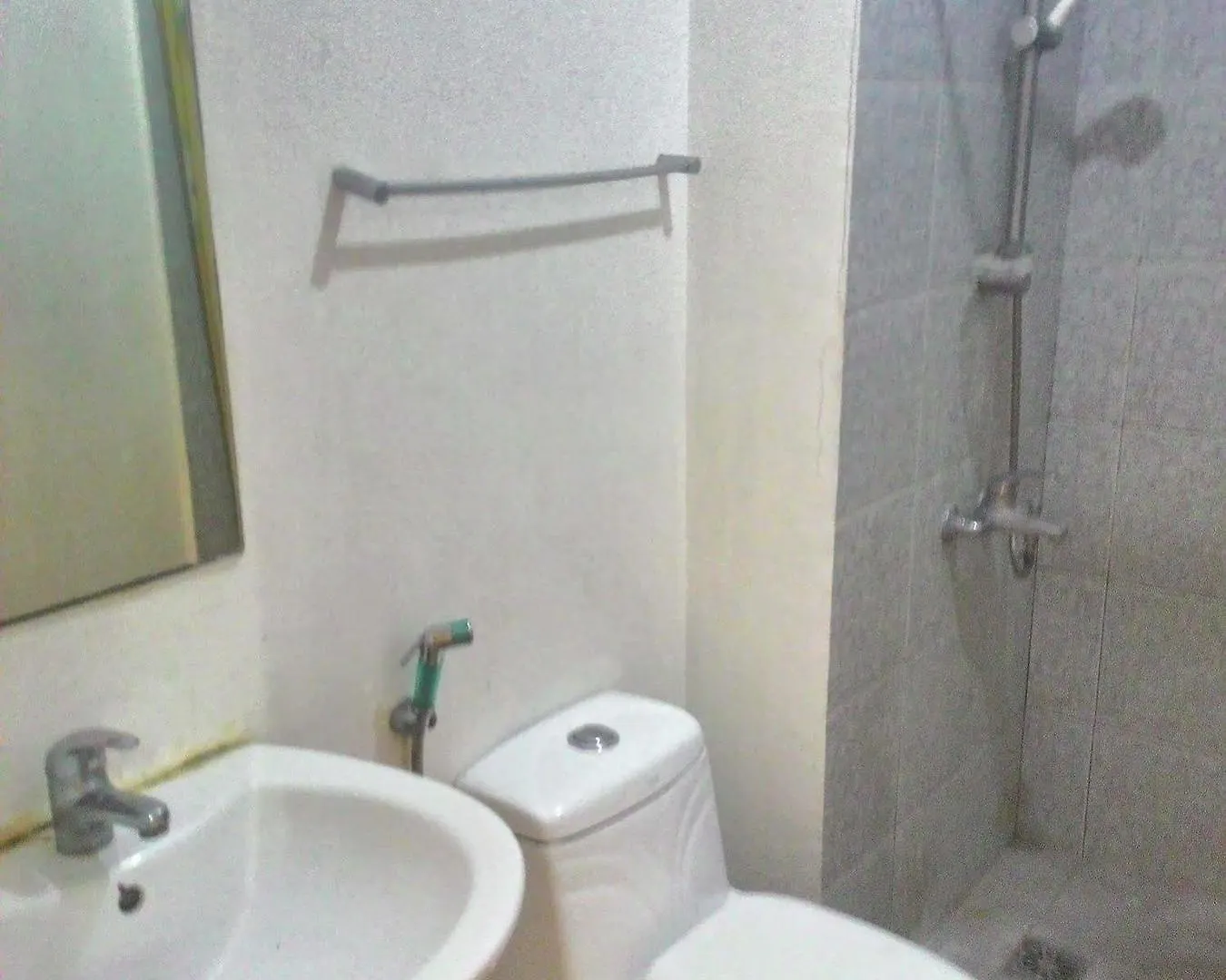 Bel-Air Soho Suites Makati City 2*,