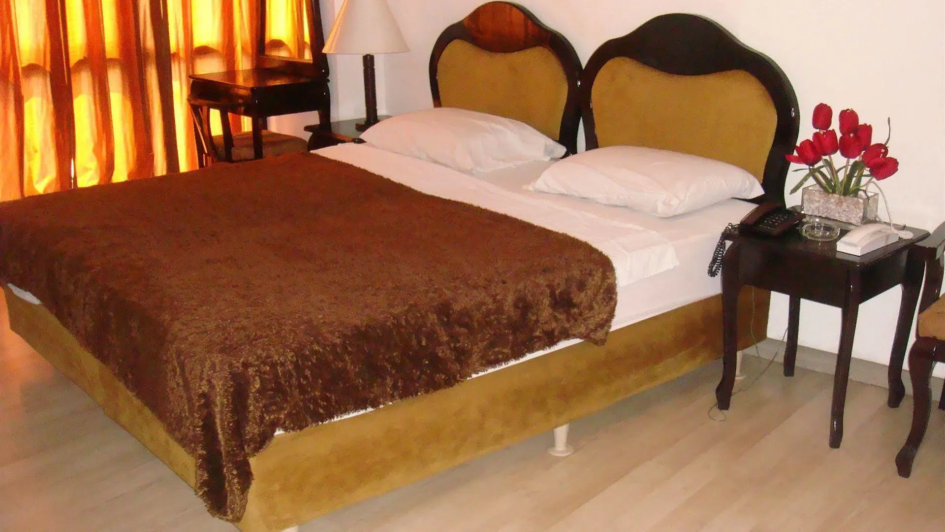 Bel-Air Soho Suites Makati City Aparthotel