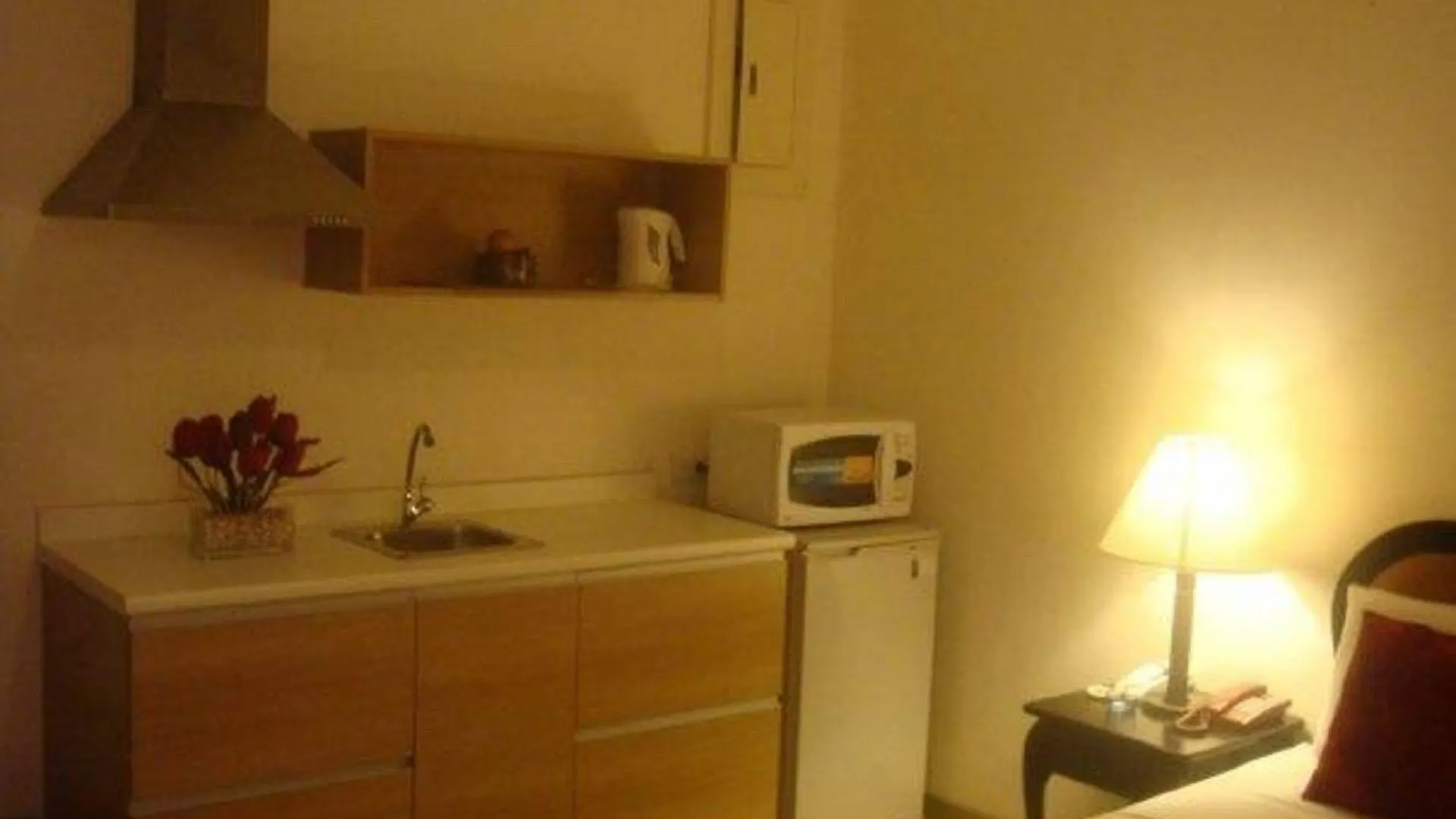 Bel-Air Soho Suites Makati City Aparthotel