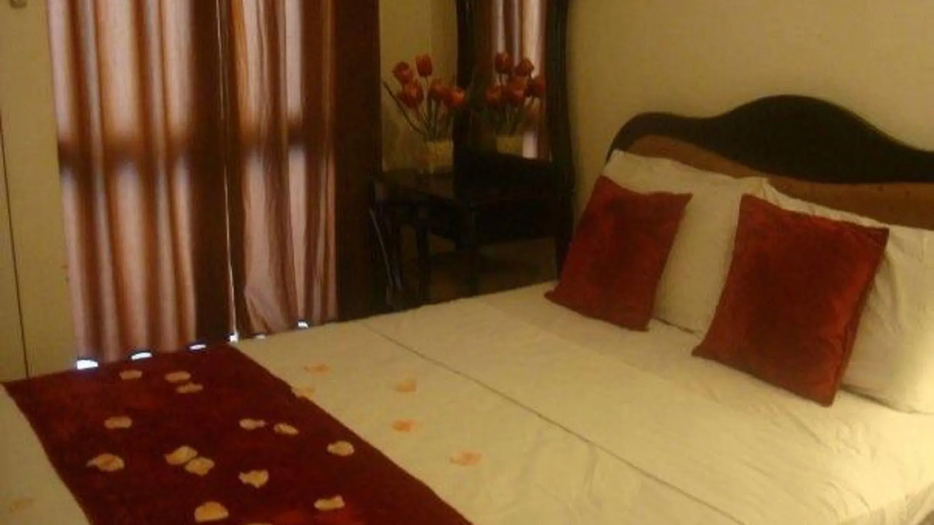 ** Aparthotel Bel-Air Soho Suites Makati City Philippines